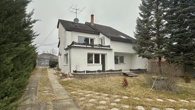 Eladó családi ház, Veresegyházon 129 M Ft, 5 szobás