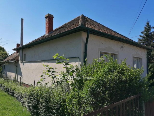 Eladó családi ház, Tiszafüreden 34.9 M Ft, 2 szobás