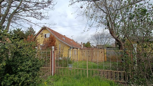 Eladó családi ház, Kiskunmajsán 9.7 M Ft, 3 szobás