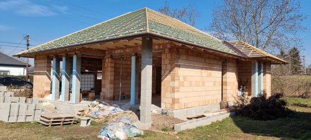 Eladó családi ház, Velencén 99.9 M Ft, 4 szobás