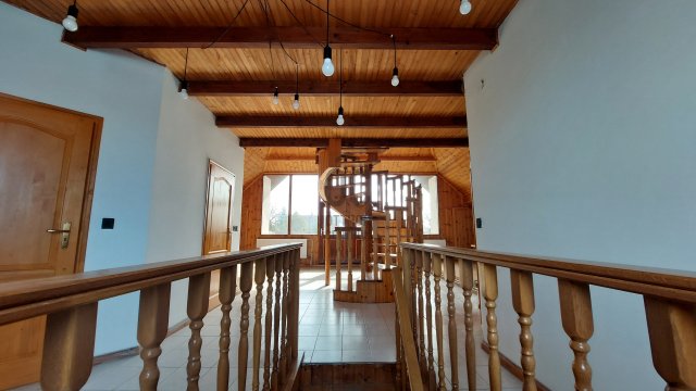 Eladó családi ház, Gárdonyban 84.9 M Ft, 6 szobás