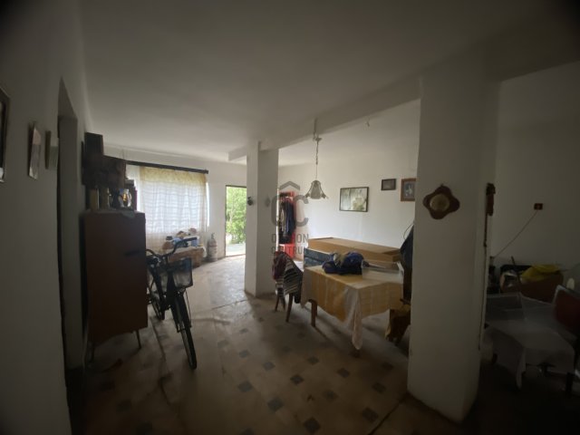 Eladó családi ház, Szakolyon 15.5 M Ft, 4 szobás
