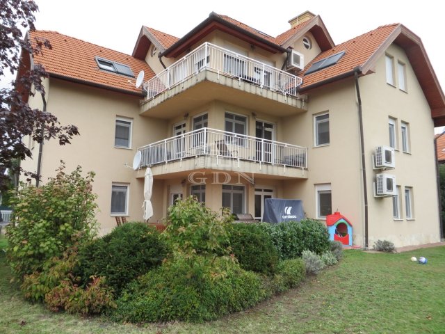 Kiadó téglalakás, albérlet, Budapesten, XXII. kerületben