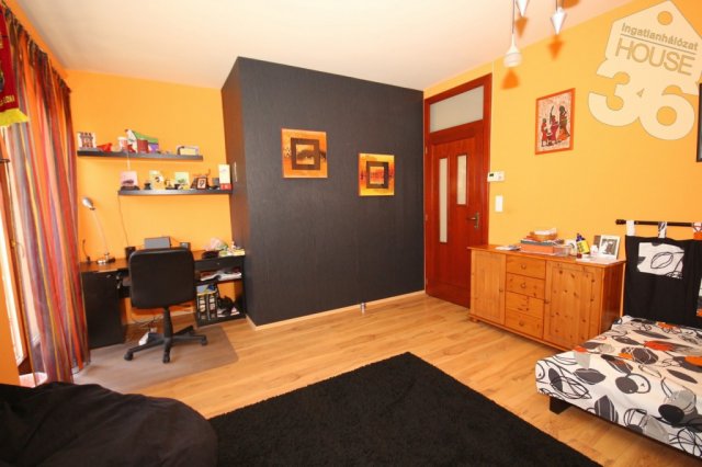 Eladó családi ház, Kecskeméten 169 M Ft, 7 szobás