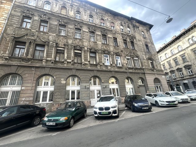 Kiadó üzlethelyiség, Budapesten, VII. kerületben 2828 E Ft / hó