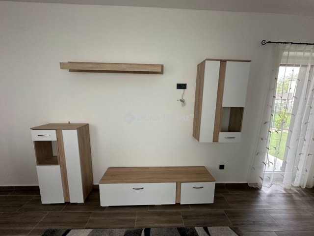 Kiadó téglalakás, albérlet, Hajdúszoboszlón 300 E Ft / hó