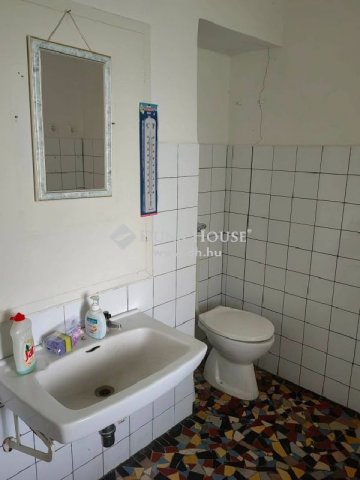 Kiadó téglalakás, albérlet, Bonyhádon 80 E Ft / hó, 3 szobás