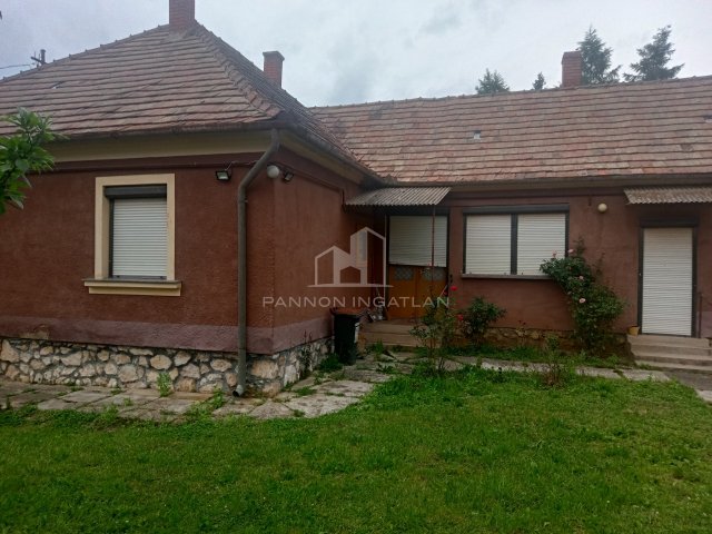 Eladó családi ház, Somlóvecsén 26.9 M Ft, 2+1 szobás