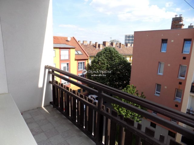 Eladó téglalakás, Szombathelyen 30.9 M Ft, 2 szobás