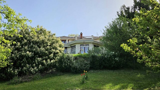 Eladó családi ház, Budakeszin 339 M Ft, 5 szobás