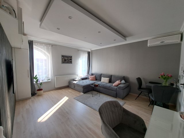 Eladó téglalakás, Baján 28.9 M Ft, 1 szobás