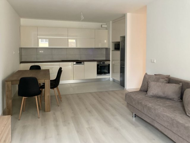 Kiadó téglalakás, albérlet, Debrecenben 340 E Ft / hó, 3 szobás