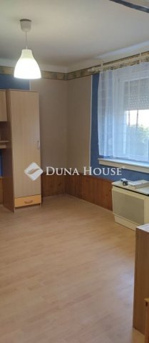 Eladó családi ház, Kecelen 16.5 M Ft, 1 szobás