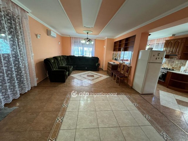Eladó családi ház, Hajdúszoboszlón 115 M Ft, 5 szobás