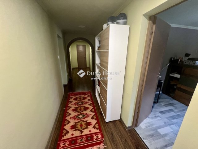 Eladó családi ház, Dombóváron 42.9 M Ft, 4 szobás