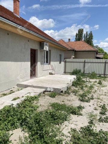 Eladó családi ház, Kisteleken 35 M Ft, 5 szobás