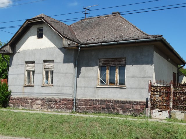 Eladó családi ház, Vácszentlászlón 22.5 M Ft, 3+1 szobás