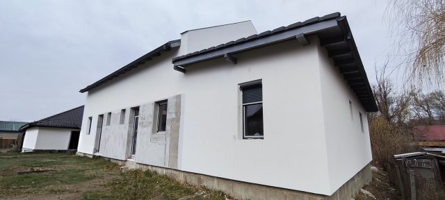 Eladó ikerház, Pécelen 99.8 M Ft, 4 szobás