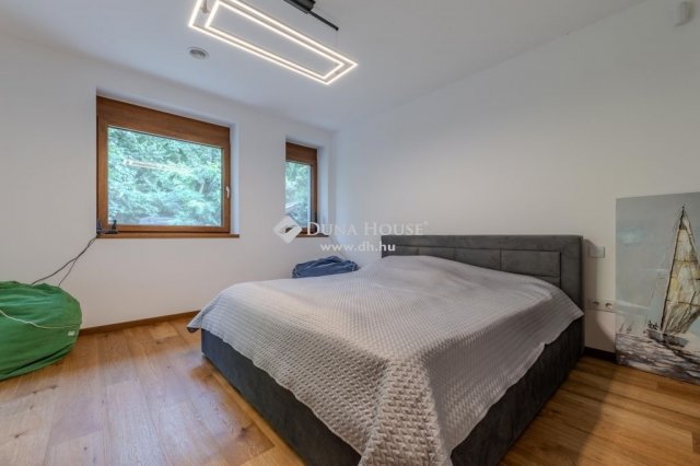 Eladó családi ház, Budapesten, III. kerületben 598 M Ft
