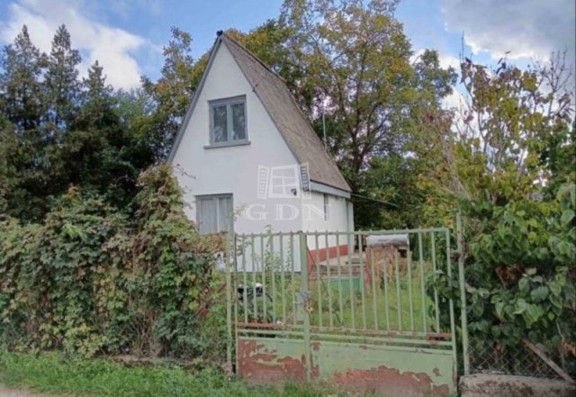 Eladó családi ház, Dömsödön 18 M Ft, 2 szobás