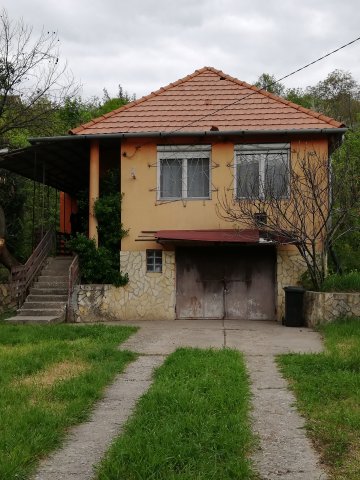 Eladó családi ház, Miskolcon, Csermőkei úton 25 M Ft, 3 szobás