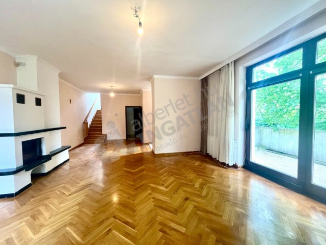 Eladó ikerház, Budapesten, II. kerületben 329.9 M Ft, 5 szobás