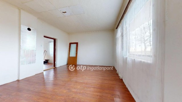 Eladó családi ház, Encsen 9.9 M Ft, 2+2 szobás