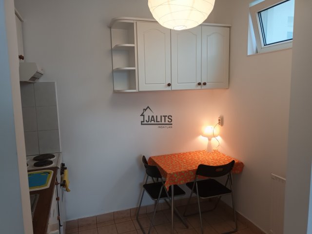 Kiadó téglalakás, albérlet, Budapesten, XIII. kerületben