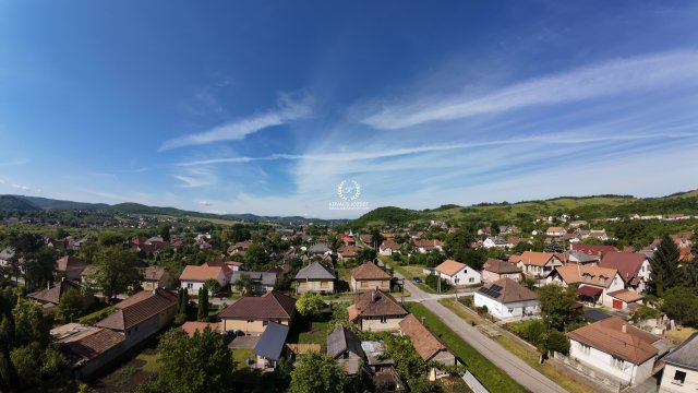 Eladó családi ház, Ózdon 18.5 M Ft, 3 szobás