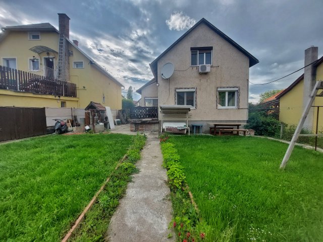 Eladó családi ház, Pomázon 89.5 M Ft, 3 szobás