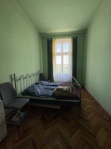Eladó téglalakás, Szegeden 42 M Ft, 2 szobás