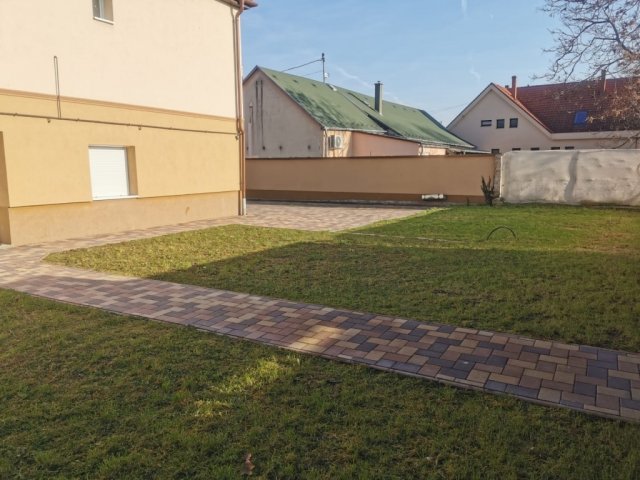 Eladó téglalakás, Adonyban 26.9 M Ft, 1 szobás