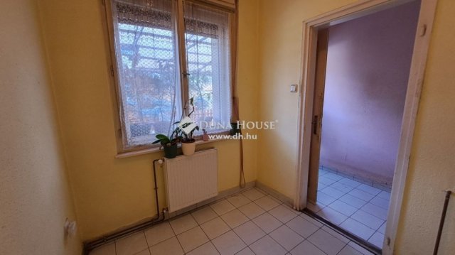 Eladó családi ház, Vecsésen 78 M Ft, 3+1 szobás