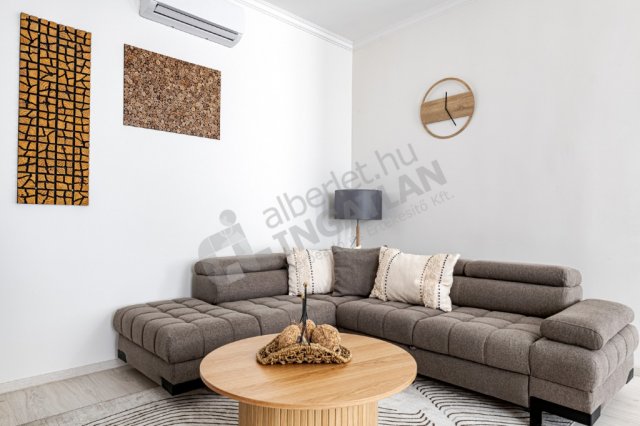Kiadó téglalakás, albérlet, Budapesten, V. kerületben, 2 szobás