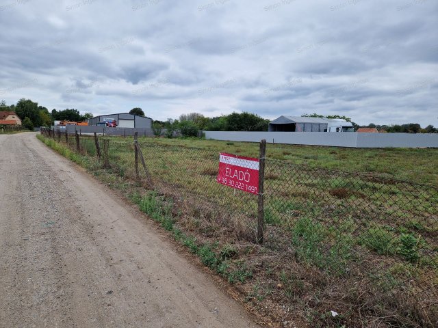 Eladó telek, Kecskeméten, Rezgő utcában 124 M Ft