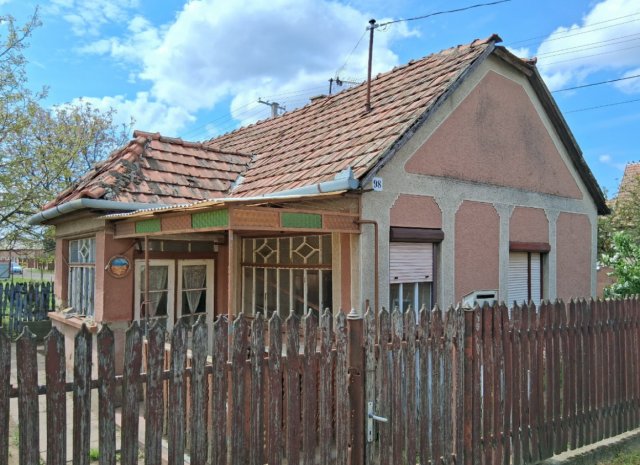 Eladó családi ház, Újfehértón, Tokaji utcában 5.4 M Ft