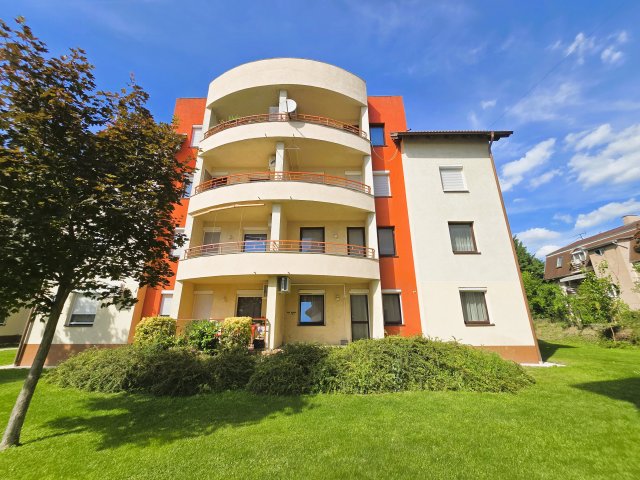 Eladó téglalakás, Szigetszentmiklóson 60 M Ft, 3 szobás