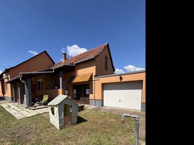 Eladó családi ház, Csólyospáloson 42 M Ft, 4 szobás