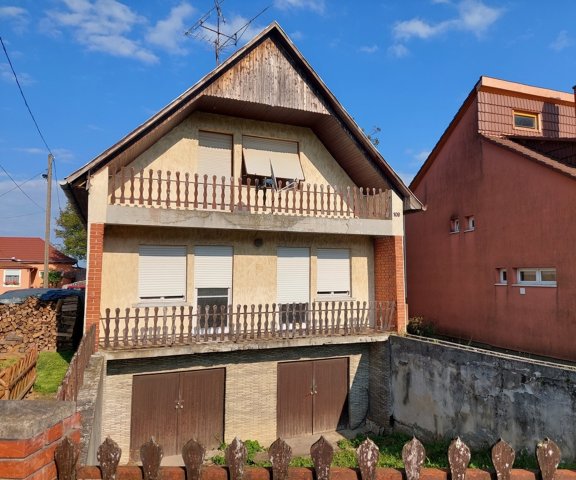 Eladó családi ház, Kaposváron 38 M Ft, 3 szobás