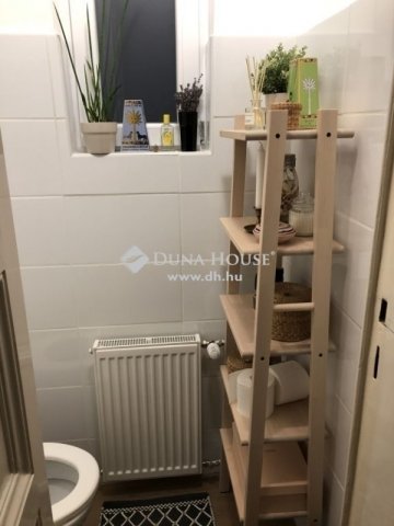 Eladó téglalakás, Budapesten, VI. kerületben 134.9 M Ft