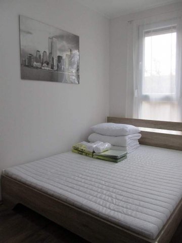 Kiadó panellakás, albérlet, Pécsett 150 E Ft / hó, 2 szobás