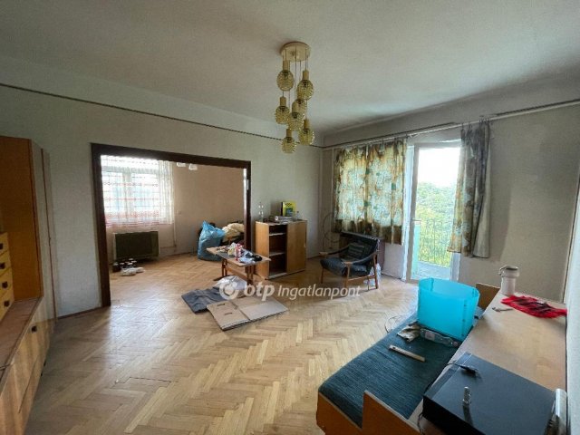 Eladó téglalakás, Székesfehérvárott 39.9 M Ft, 2 szobás