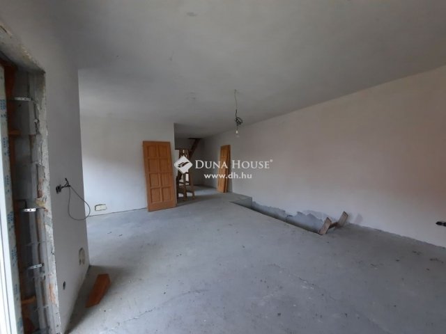 Eladó ikerház, Budapesten, X. kerületben 102 M Ft, 5 szobás