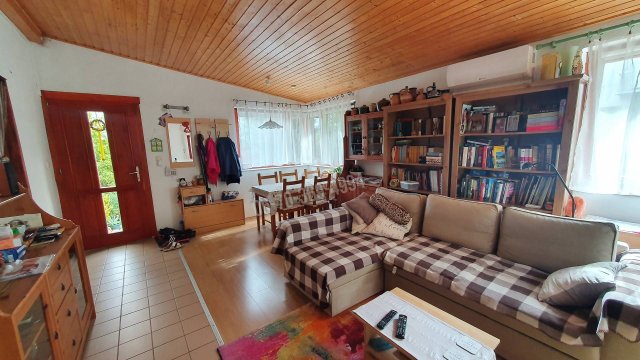 Eladó családi ház, Csomádon 65 M Ft, 2+2 szobás