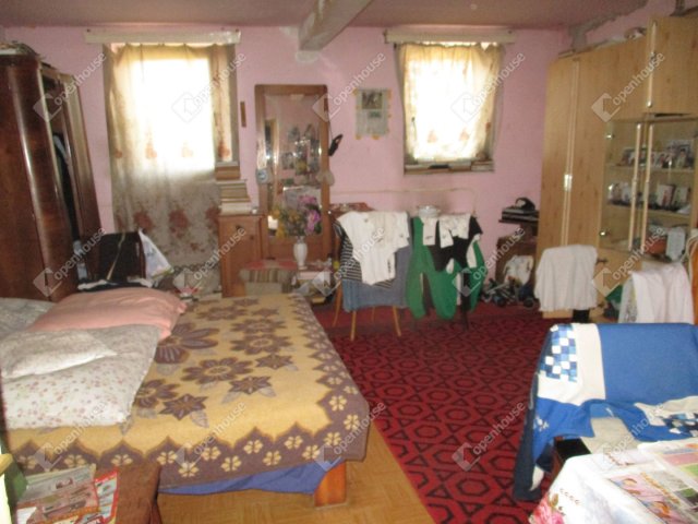 Eladó családi ház, Kunszentmártonban 6.3 M Ft, 2 szobás