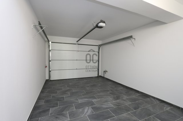 Eladó családi ház, Kistarcsán 147.99 M Ft, 4 szobás
