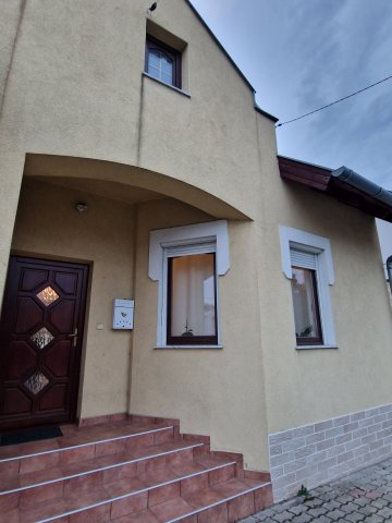 Eladó családi ház, Szolnokon 110 M Ft / költözzbe.hu