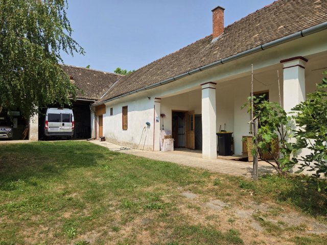 Eladó családi ház, Csátalján 36 M Ft, 3 szobás