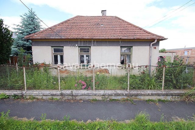 Eladó családi ház, Nárain 29.9 M Ft, 3 szobás