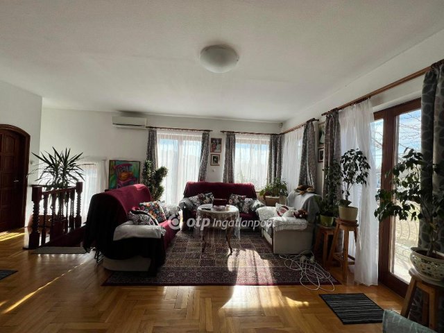 Eladó téglalakás, Budapesten, XXI. kerületben 172 M Ft